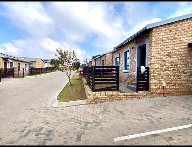 2 BEDROOM PROPERTY TO RENT IN GROBLERPARK